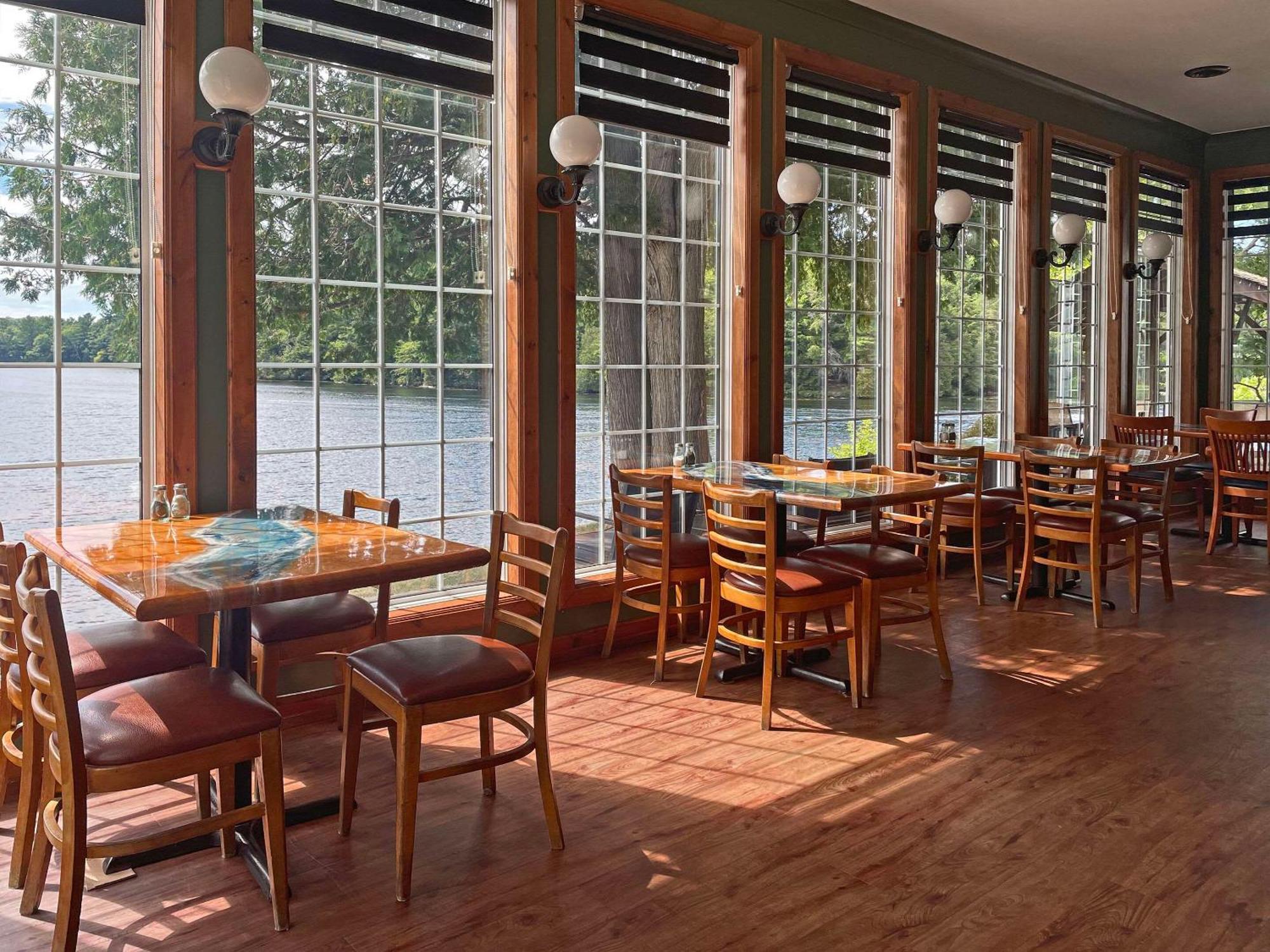 The Grand Tappattoo Resort, Ascend Hotel Collection Otter Lake ภายนอก รูปภาพ