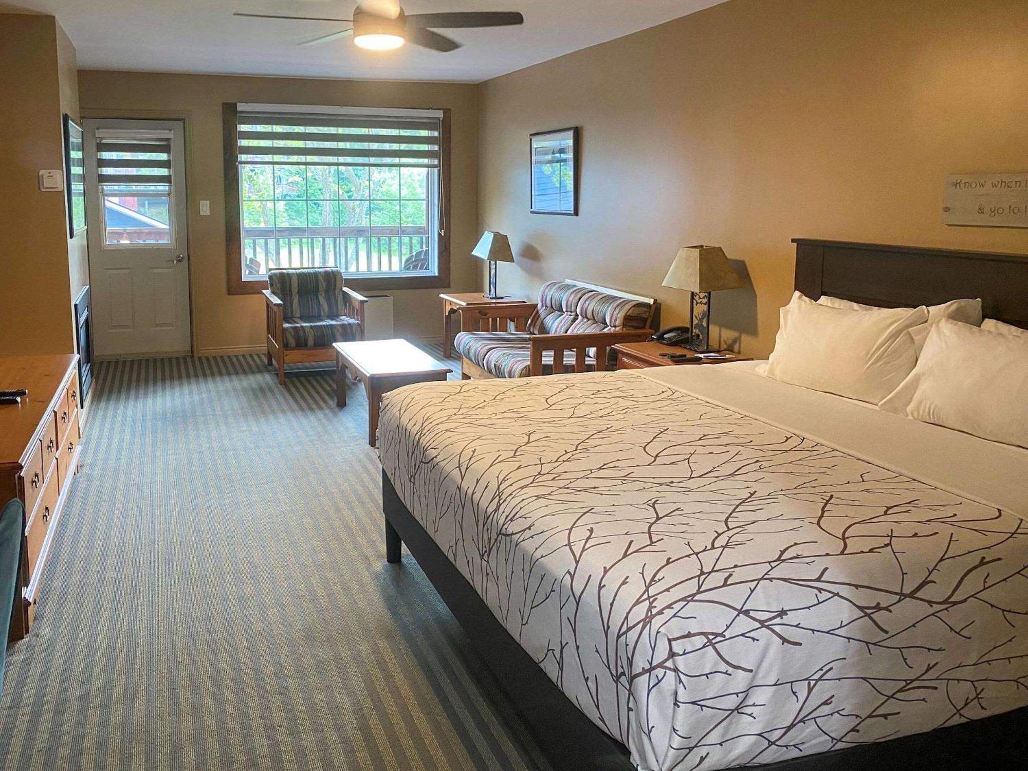 The Grand Tappattoo Resort, Ascend Hotel Collection Otter Lake ภายนอก รูปภาพ
