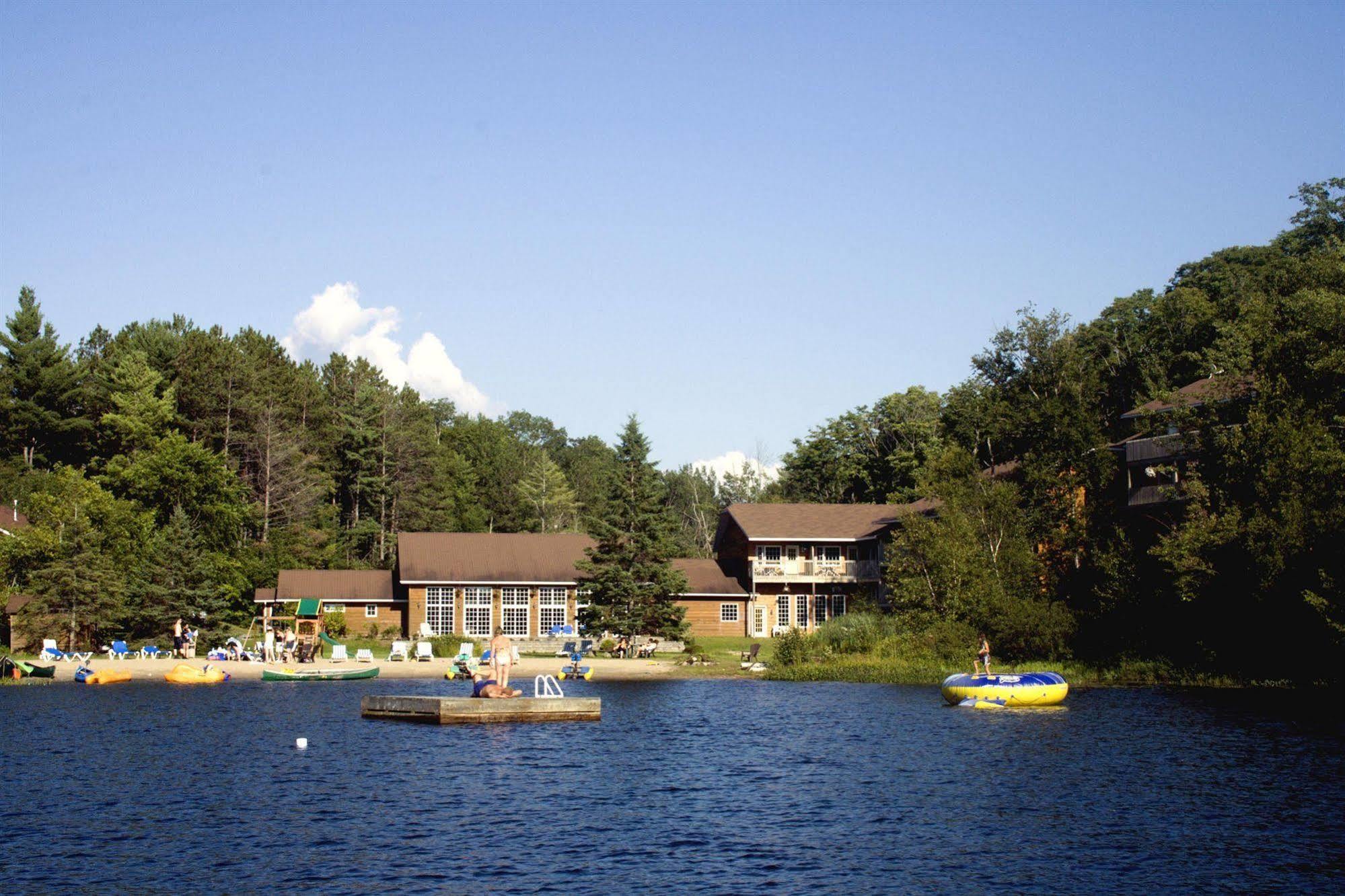 The Grand Tappattoo Resort, Ascend Hotel Collection Otter Lake ภายนอก รูปภาพ